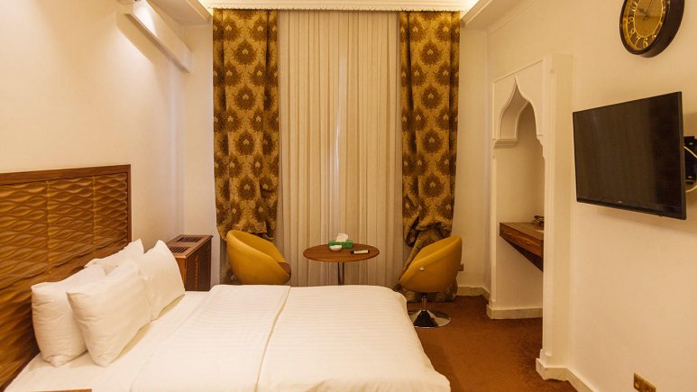 اتاق دو تخته توئین 1 هتل کارون تهران